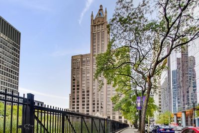 680 Lake Shore